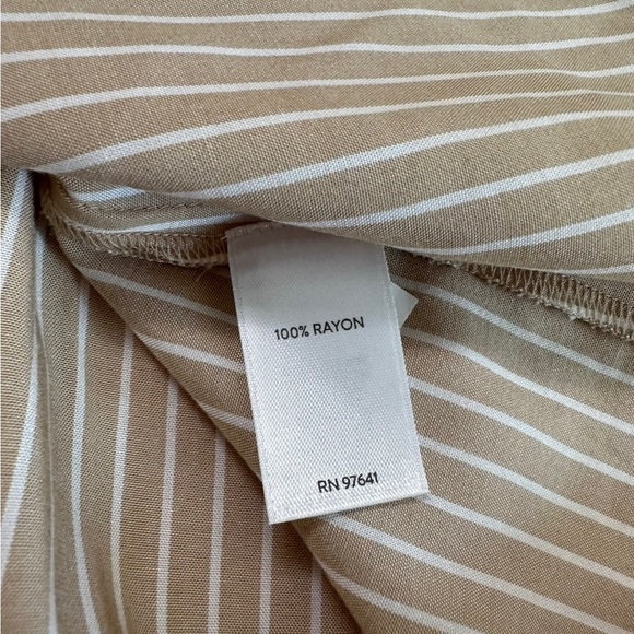 J. Jill Sandbar White Beige Button Up Pocket Front Blouse Top Size M/MP - Picture 16 of 17